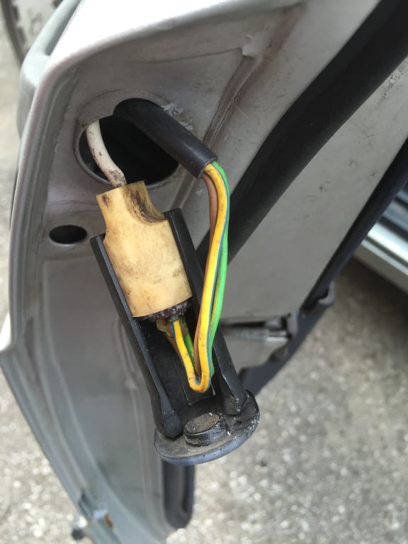 Repairing Mercedes Door Locks